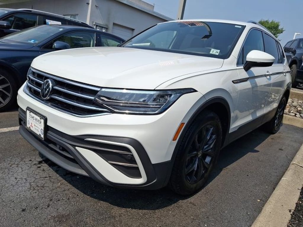 Certified 2024 Volkswagen Tiguan 2.0T SE SUV