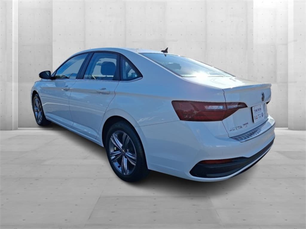 Used 2023 Volkswagen Jetta 1.5T SE Sedan