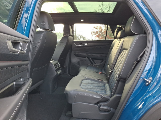 2026 Volkswagen Atlas Cross Sport 6