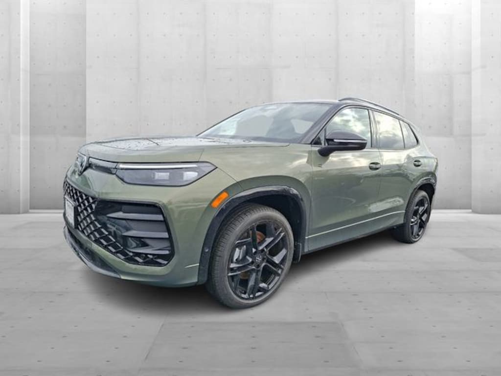 New 2026 Volkswagen Tiguan 2.0T SE R-Line Black SUV