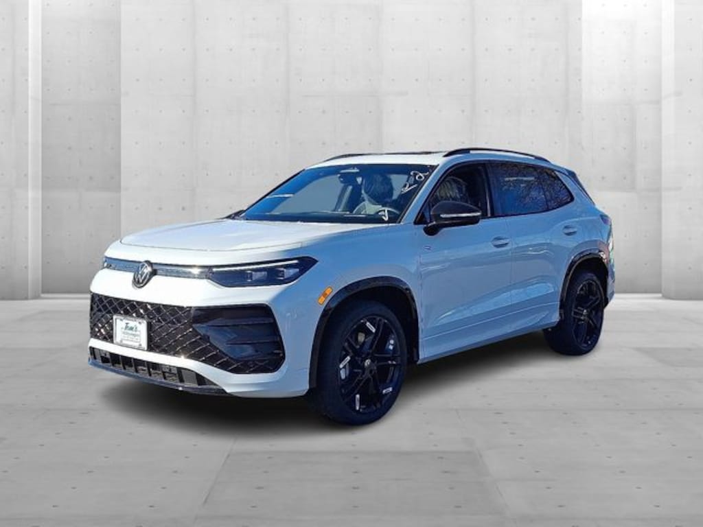 New 2026 Volkswagen Tiguan 2.0T SE R-Line Black SUV