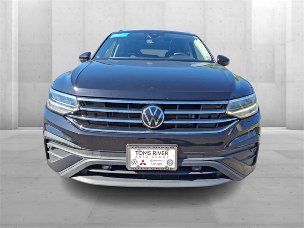 Used 2022 Volkswagen Tiguan 2.0T SE SUV