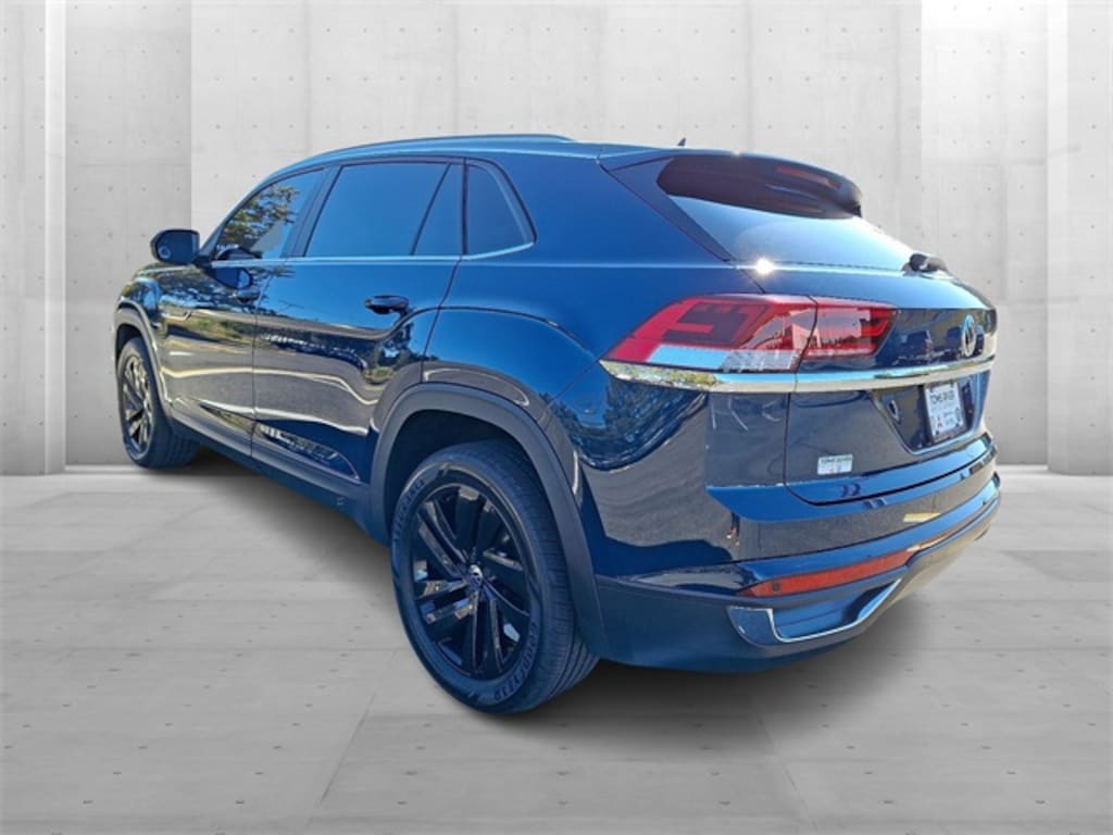 Used 2022 Volkswagen Atlas Cross Sport 2.0T SE w/Technology SUV