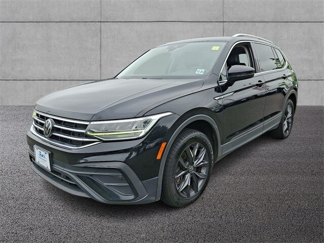 2022 Volkswagen Tiguan SE photo 3