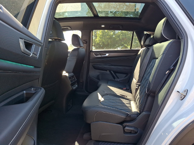2026 Volkswagen Atlas Cross Sport 6