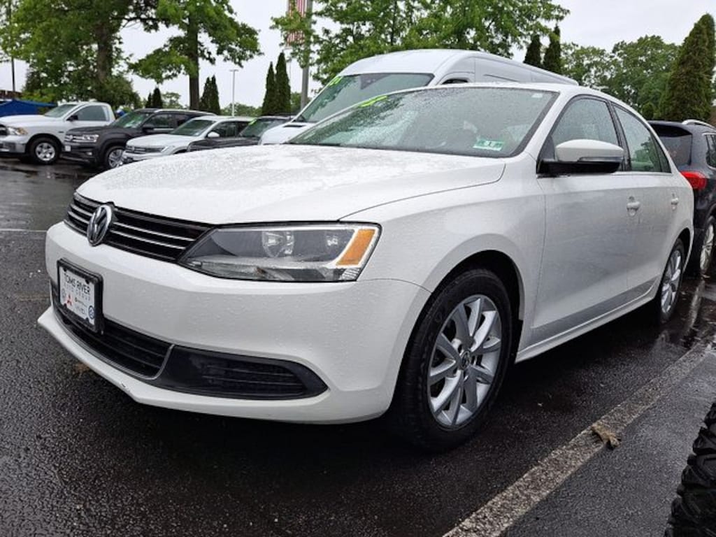 Used 2013 Volkswagen Jetta 2.5L SE Sedan