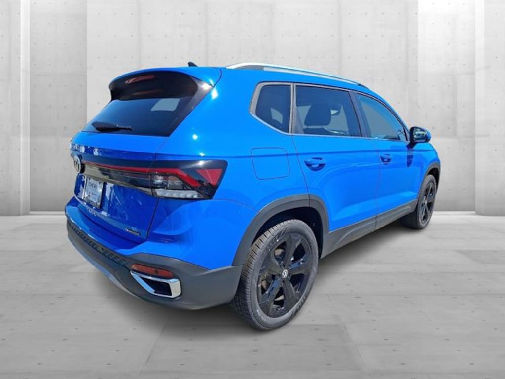 New 2025 Volkswagen Taos 1.5T SEL SUV