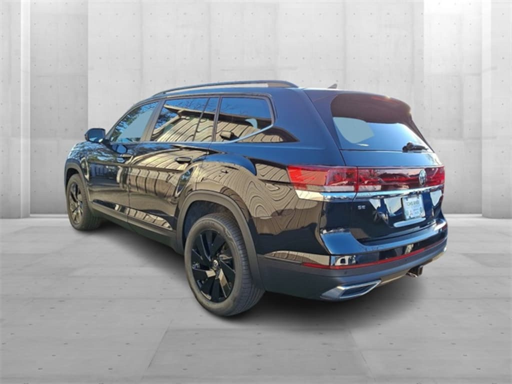 New 2026 Volkswagen Atlas 2.0T SE w/Technology SUV