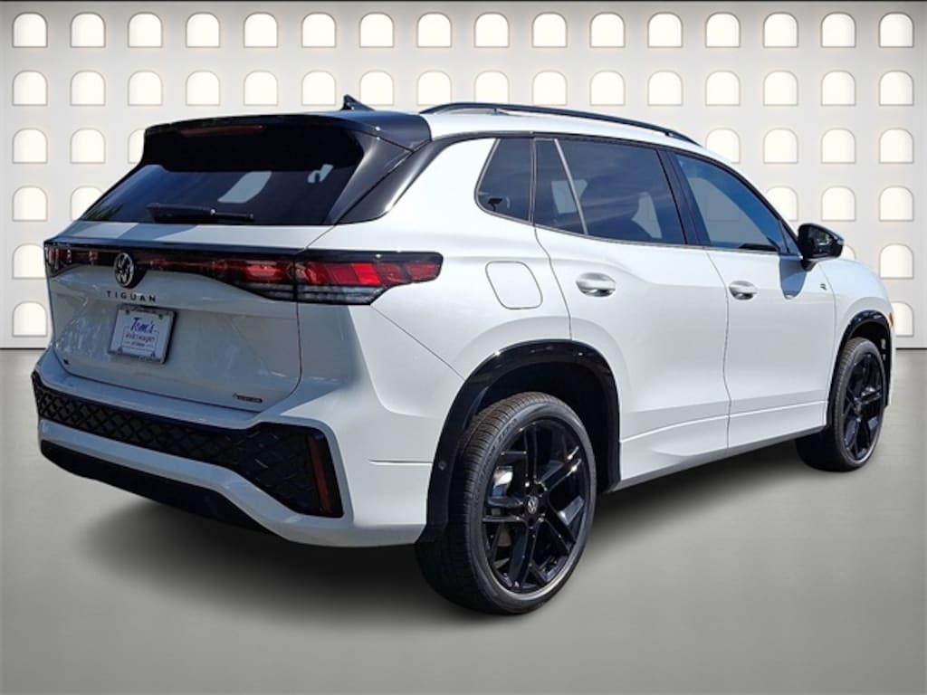 New 2025 Volkswagen Tiguan 2.0T SE R-Line Black SUV