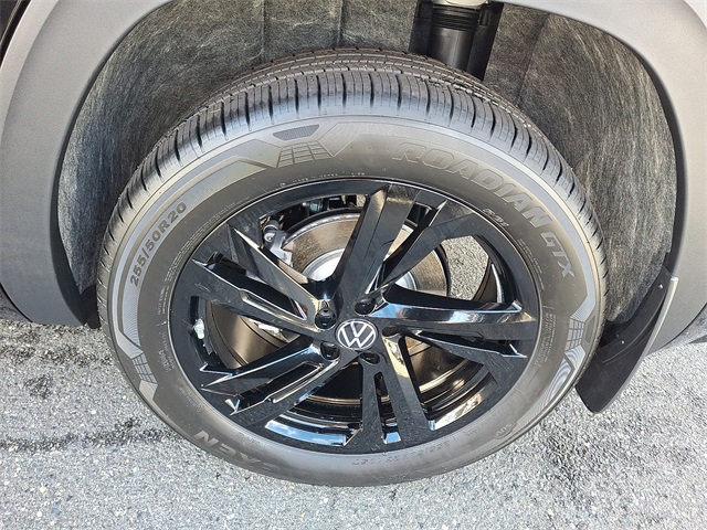 2026 Volkswagen Atlas Cross Sport 5
