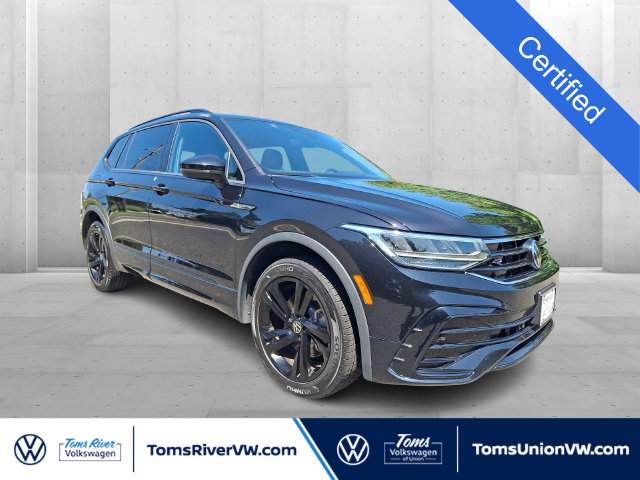2023 Volkswagen Tiguan SE R-LINE BLACK