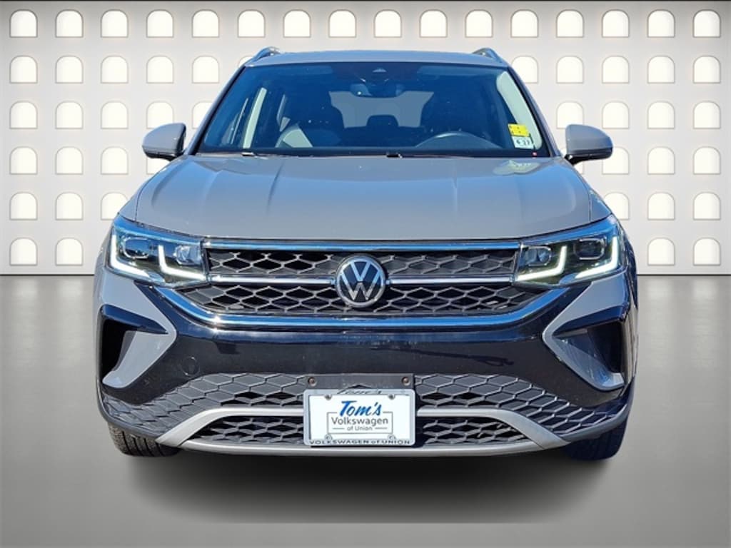 Certified 2022 Volkswagen Taos 1.5T SEL 4MOTION SUV