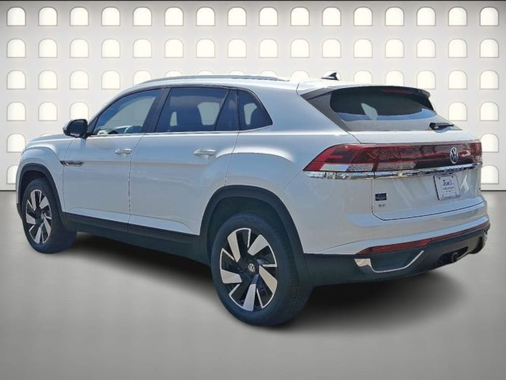 New 2026 Volkswagen Atlas Cross Sport 2.0T SE w/Technology SUV