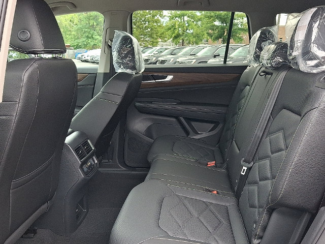 2026 Volkswagen Atlas 6