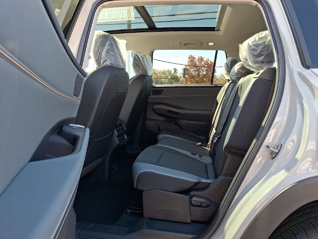 2027 Volkswagen Atlas 6
