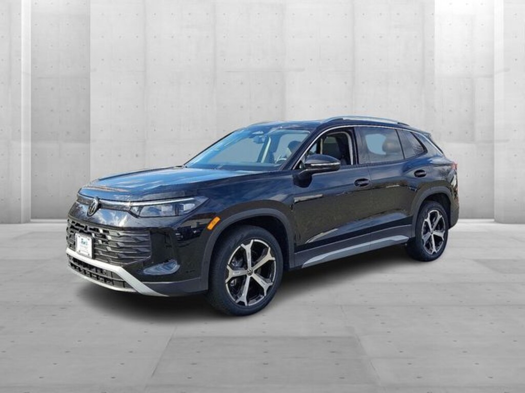 New 2026 Volkswagen Tiguan 2.0T SE SUV