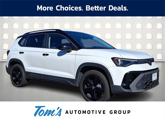 2025 Volkswagen Taos SE Black