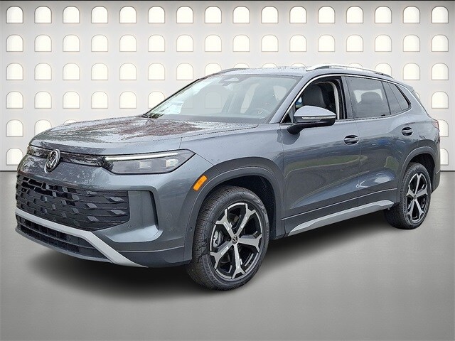 2026 Volkswagen Tiguan SE photo 2