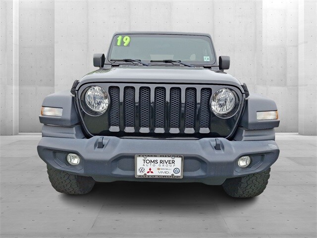 2019 Jeep Wrangler Unlimited Sport S photo 2