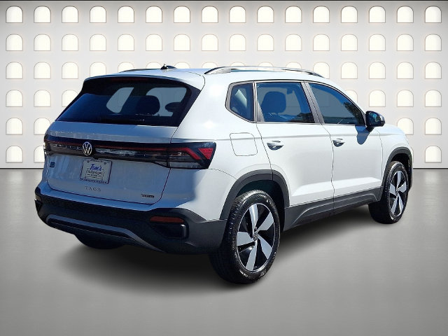 2027 Volkswagen Taos 4