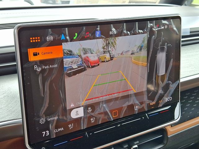 2025 Volkswagen ID. Buzz PRO S - Photo 12