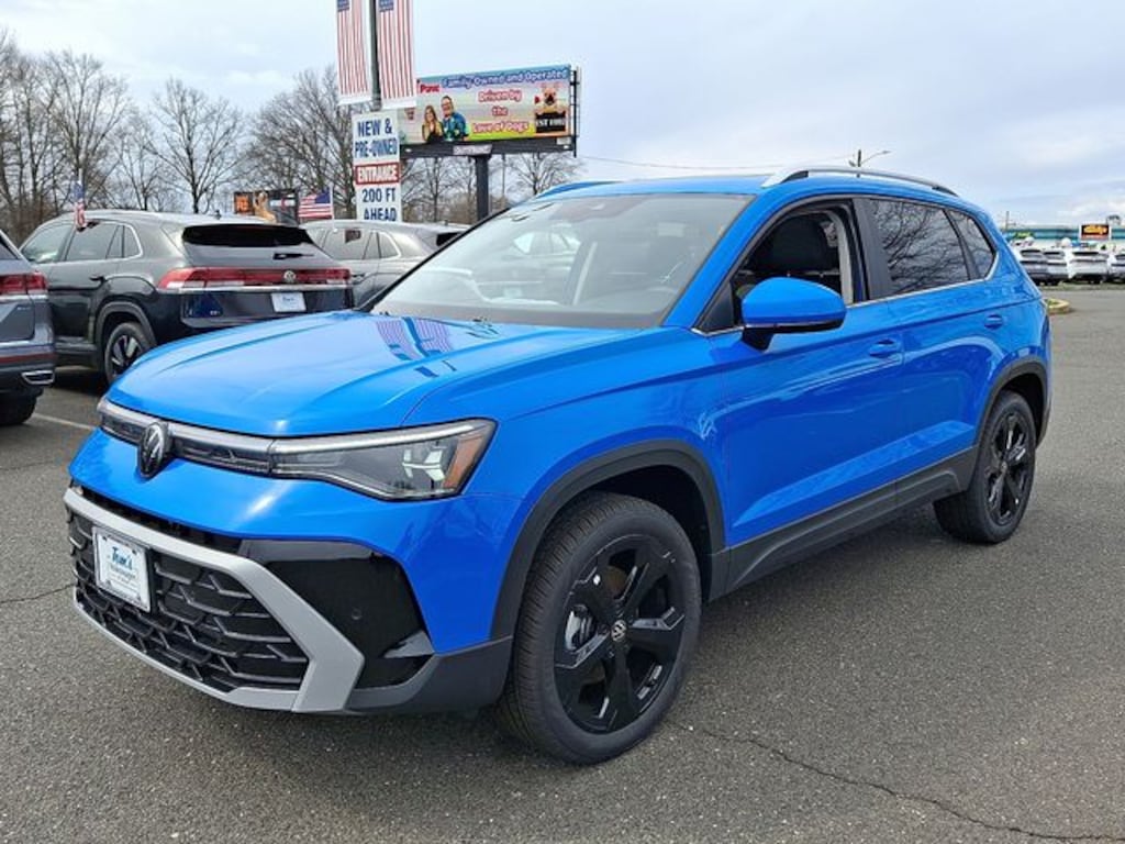 Used 2025 Volkswagen Taos 1.5T SEL SUV