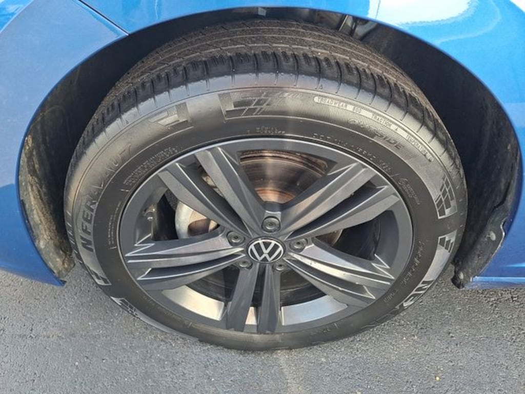 Used 2023 Volkswagen Jetta 1.5T SE Sedan