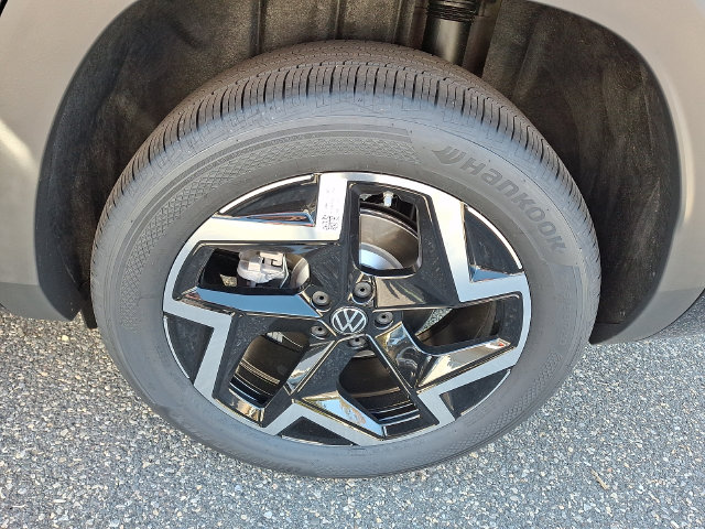 2027 Volkswagen Atlas 5
