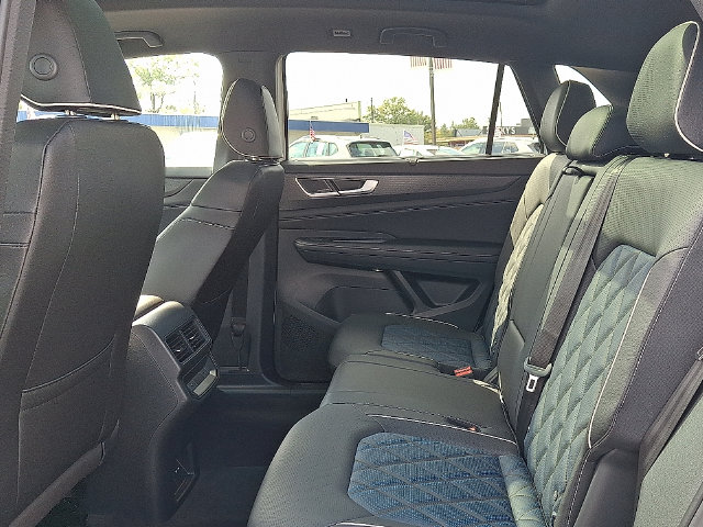 2026 Volkswagen Atlas Cross Sport 5