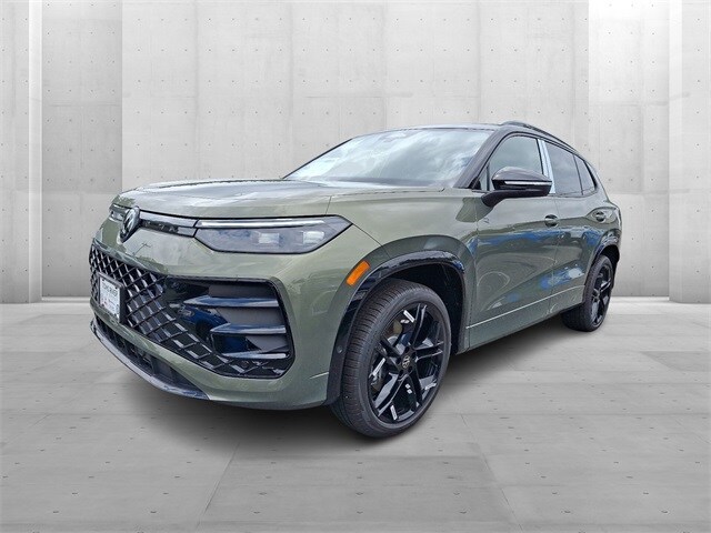 2025 Volkswagen Tiguan SE R-Line Black photo 2