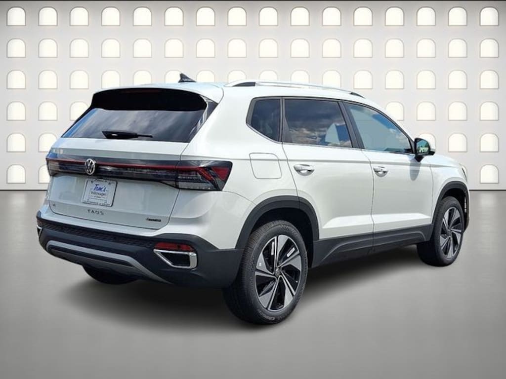 New 2026 Volkswagen Taos 1.5T SE SUV
