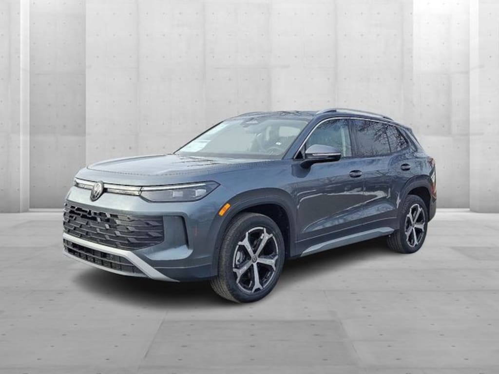 New 2026 Volkswagen Tiguan 2.0T SE SUV