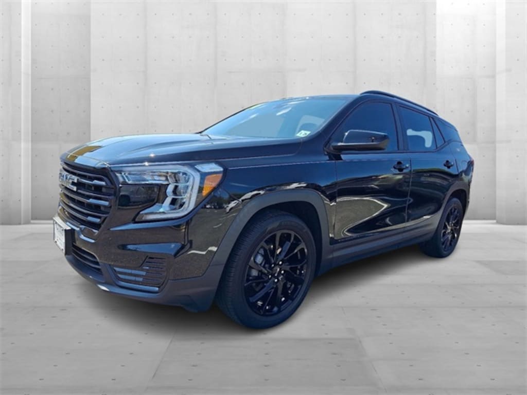 Used 2024 GMC Terrain SLE SUV