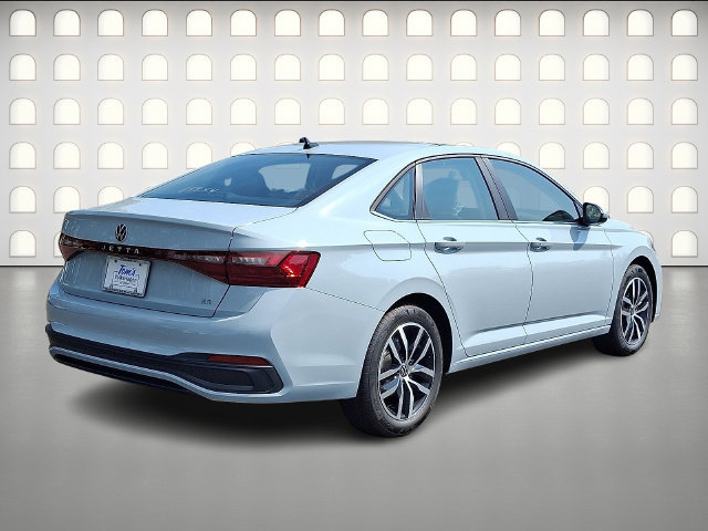 2027 Volkswagen Jetta 4