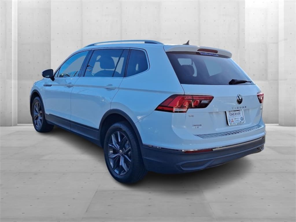 Used 2022 Volkswagen Tiguan 2.0T SE SUV
