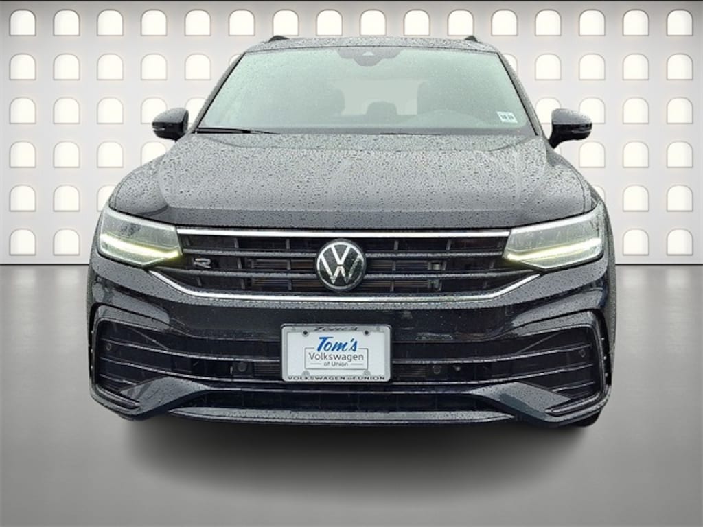 Certified 2024 Volkswagen Tiguan 2.0T SE R-Line Black SUV
