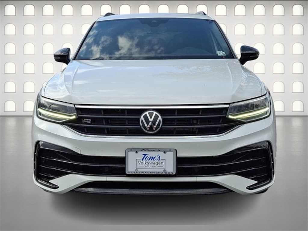 Used 2023 Volkswagen Tiguan 2.0T SE R-Line Black SUV
