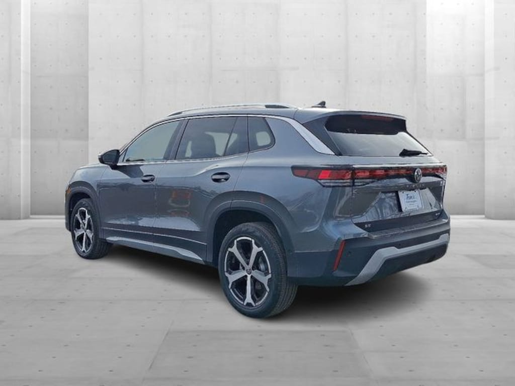 New 2026 Volkswagen Tiguan 2.0T SE SUV