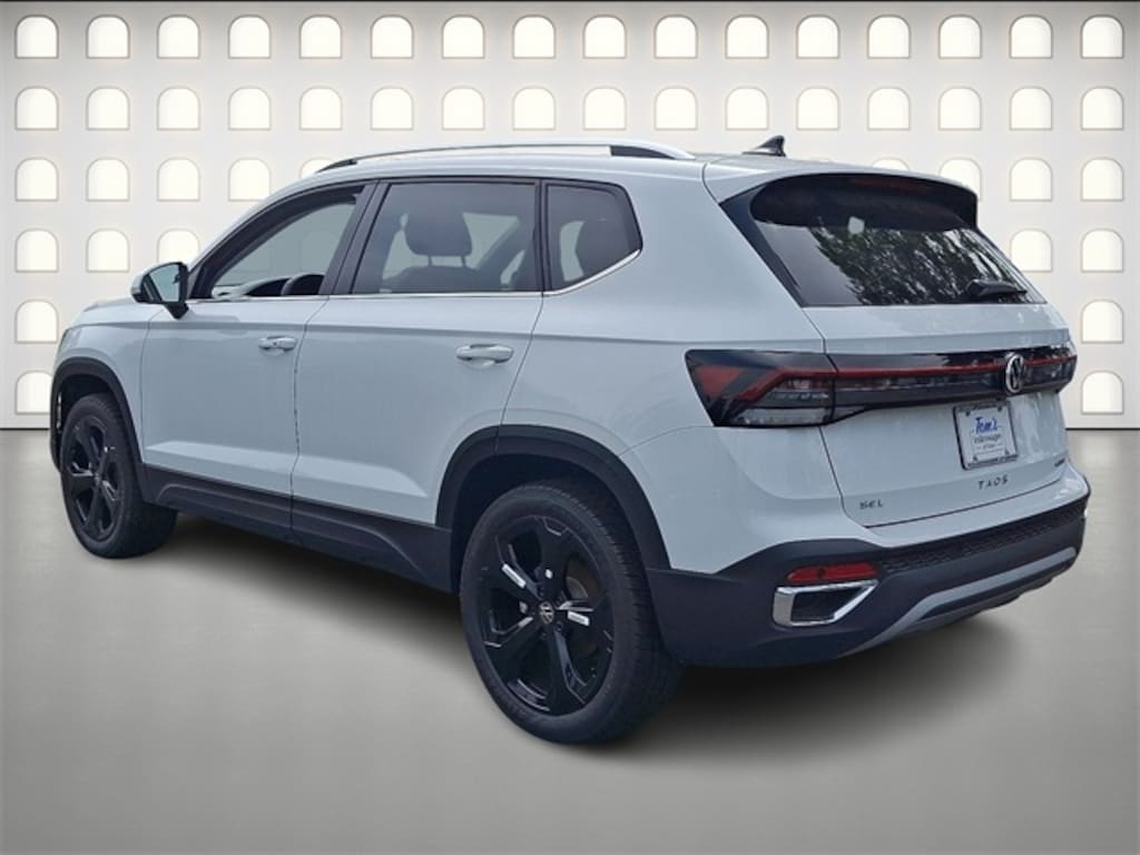 New 2025 Volkswagen Taos 1.5T SEL SUV