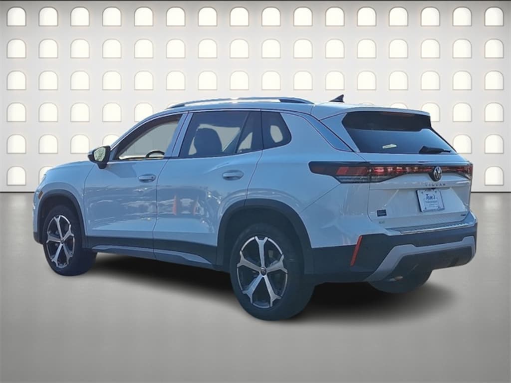 New 2026 Volkswagen Tiguan 2.0T SE SUV