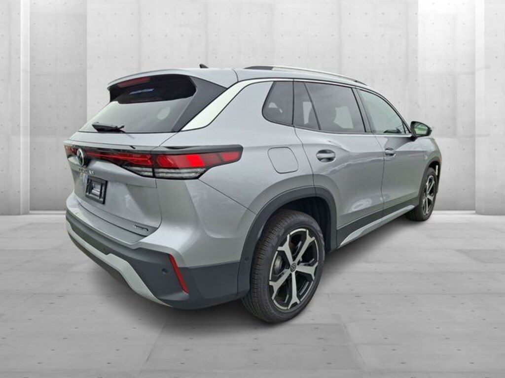 New 2026 Volkswagen Tiguan 2.0T SE SUV