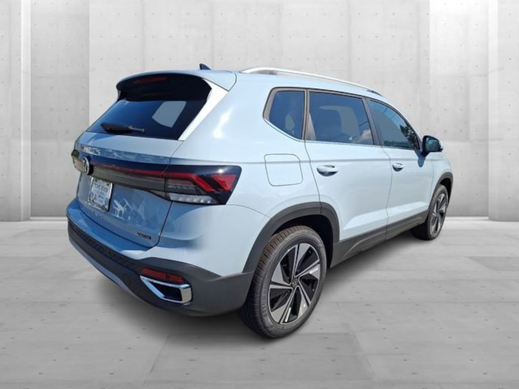 New 2026 Volkswagen Taos 1.5T SE SUV