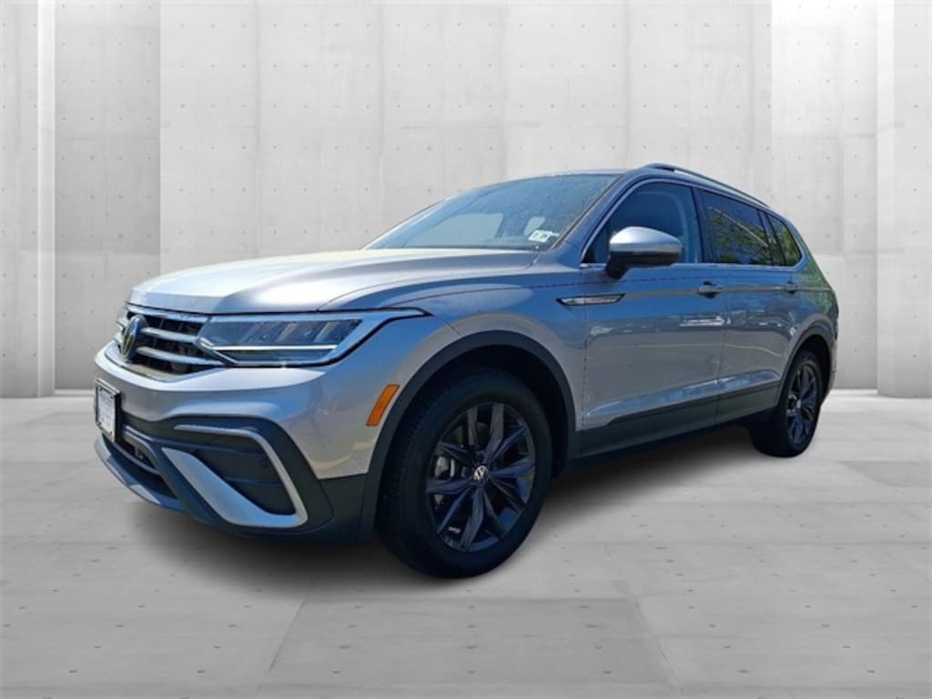 Used 2024 Volkswagen Tiguan 2.0T SE SUV