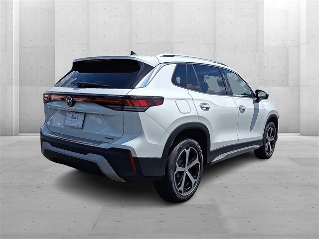 2025 Volkswagen Tiguan SE photo 2