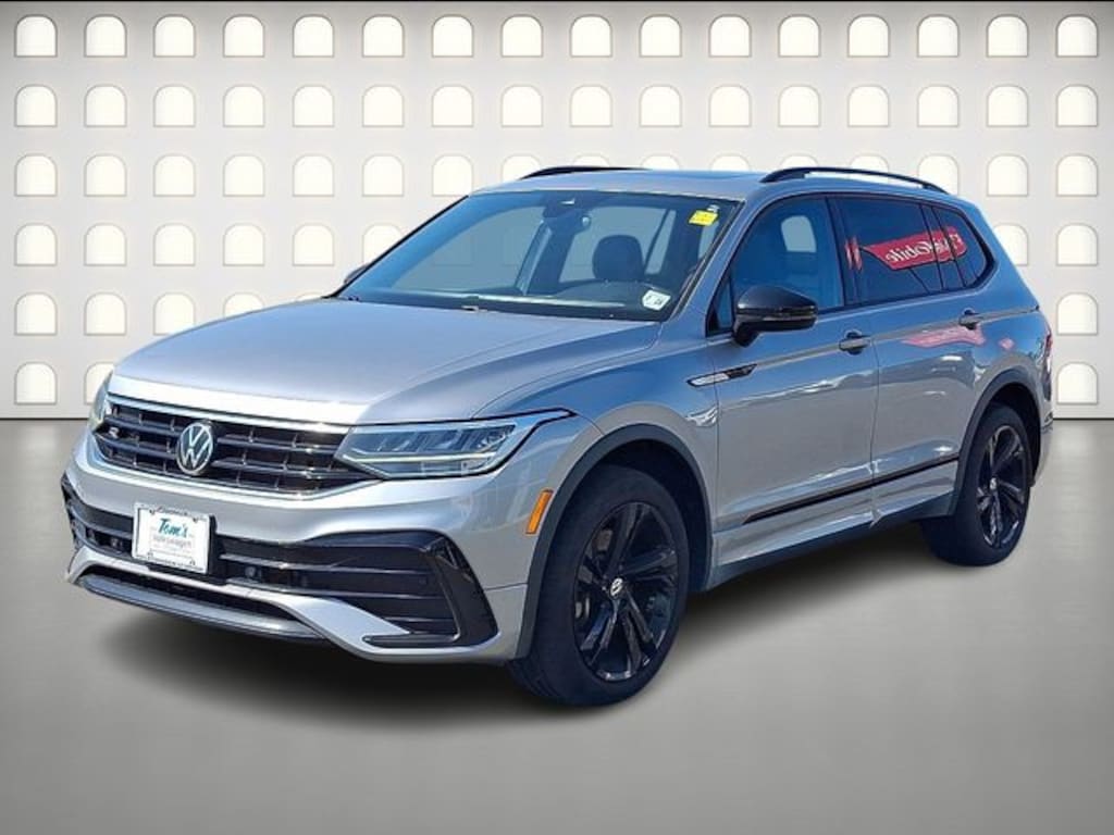 Used 2023 Volkswagen Tiguan 2.0T SE R-Line Black SUV