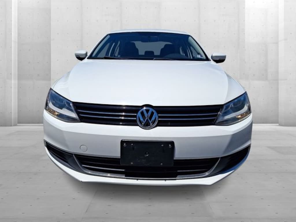 Used 2013 Volkswagen Jetta 2.5L SE Sedan