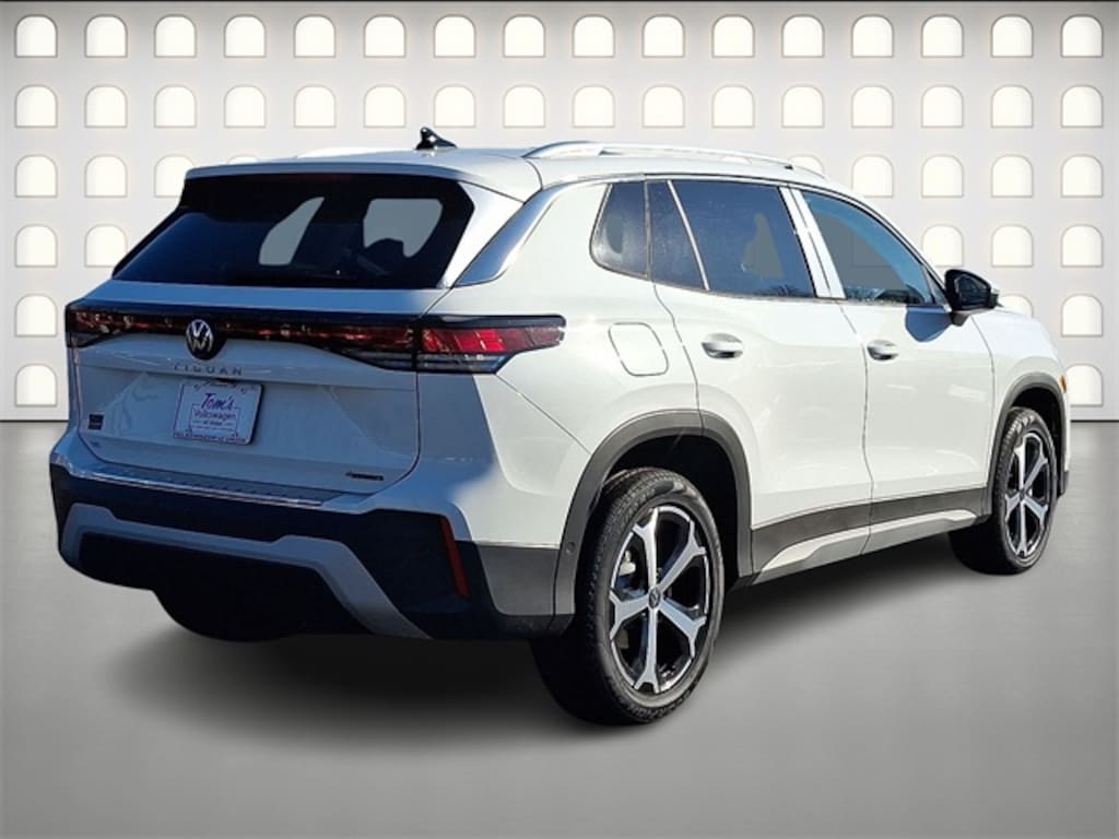 New 2026 Volkswagen Tiguan 2.0T SE SUV