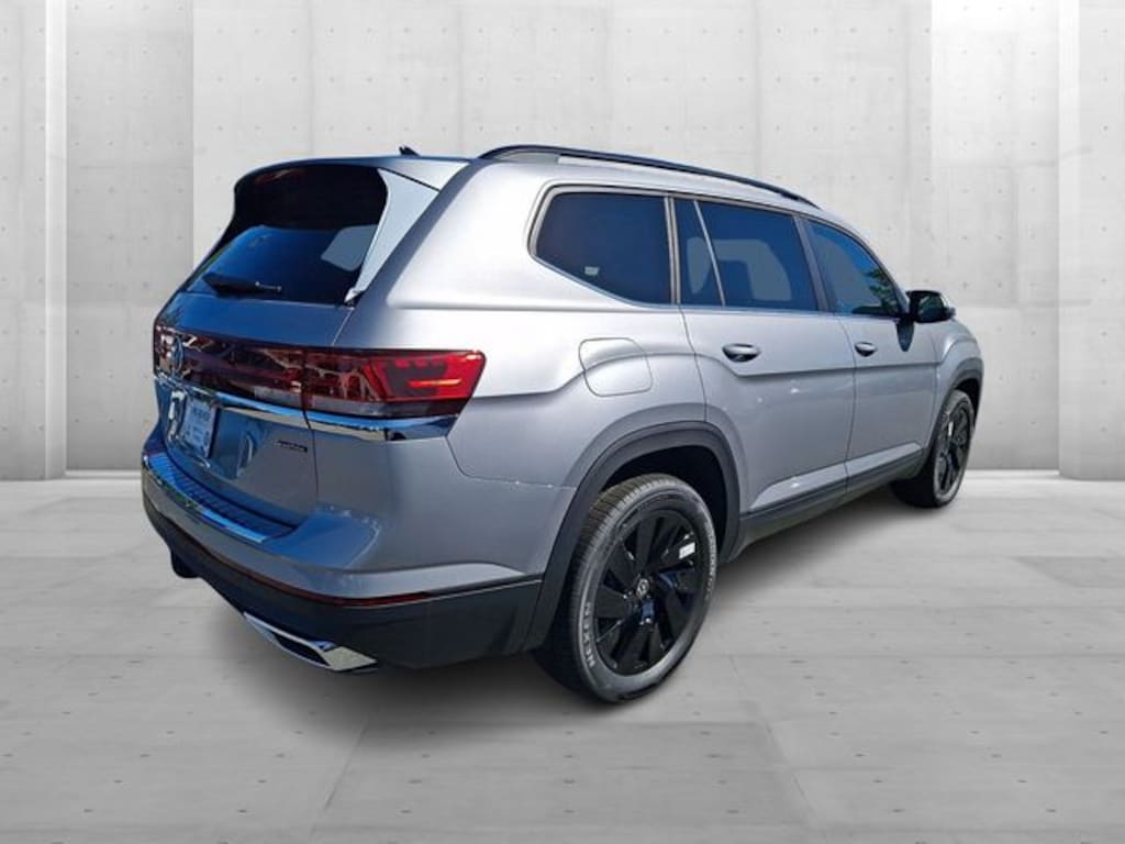 New 2026 Volkswagen Atlas SE w/Technology SUV
