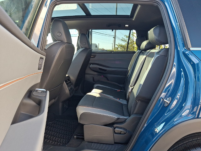 2027 Volkswagen Atlas 6