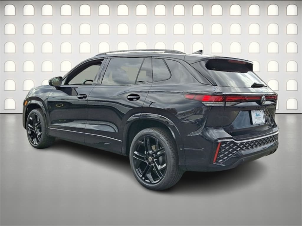 New 2026 Volkswagen Tiguan 2.0T SE R-Line Black SUV